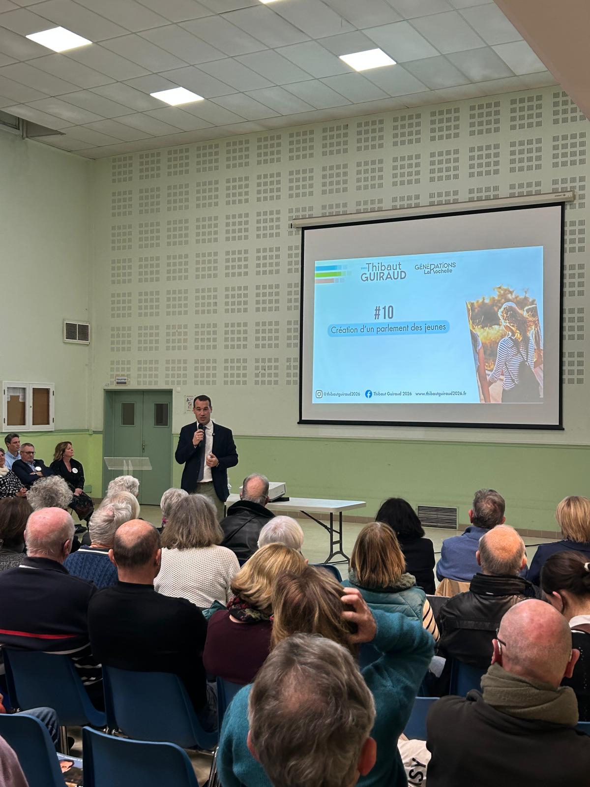 Municipales 2026 à La Rochelle : agrandir la plage des Minimes, doubler Verdun… les propositions surprises de Thibaut Guiraud